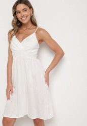 Biała Wiskozowa Sukienka z Kopertowym Dekoltem Arileme. Białe sukienki damskie Born2be, l, bez wzorów, z wiskozy, eleganckie, bez kołnierzyka, bez ramiączek, mini, kopertowe. Za 69.99 zł.