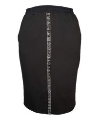 Czarna dresowa spódnica Bea na gumce OSTATNIE SZTUKI PLUS SIZE XXL. Czarne spódnice damskie Moda Size Plus Iwanek, l, z aplikacjami, z bawełny, eleganckie, plus size, midi. W wyprzedaży za 49.90 zł.