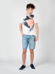 Guess Szorty "Rodeo" | M3GD27D4Z62 | Mężczyzna | Niebieski. Niebieskie szorty męskie Guess, z aplikacjami, z bawełny, klasyczne. W wyprzedaży za 259.00 zł.