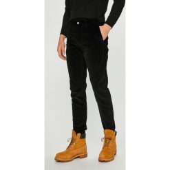 Jack & Jones - Spodnie. Czarne eleganckie spodnie męskie Jack & Jones, bez wzorów, z bawełny, casualowe. W wyprzedaży za 139.90 zł.
