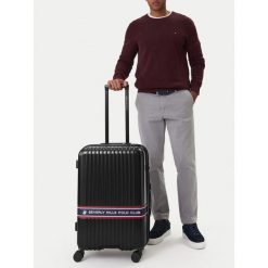 Walizka średnia Beverly Hills Polo Club. Czarne walizki damskie Beverly Hills Polo Club, bez wzorów, średnie. Za 359.99 zł.