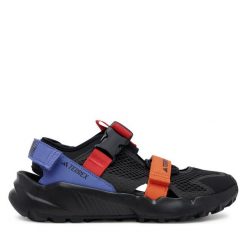 Sandały adidas. Czarne buty zimowe męskie Adidas, bez wzorów, sportowe, bez zapięcia. Za 399.99 zł.