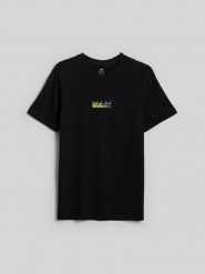4F T-shirt regular z nadrukiem męski - czarny L. Czarne koszulki sportowe męskie 4F, l, bez wzorów, z bawełny, bez ramiączek, trekkingowe. Za 89.99 zł.