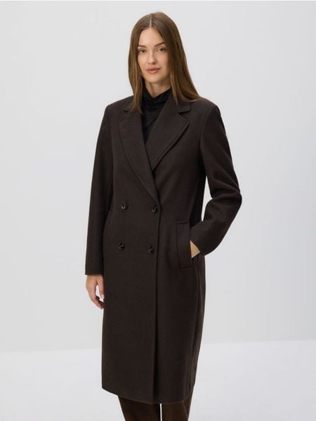 Dwurzędowy płaszcz - ciemnobrązowy. Brązowe płaszcze damskie Reserved, l, bez wzorów, z tkaniny, bez kołnierzyka, bez kaptura. Za 199.99 zł.