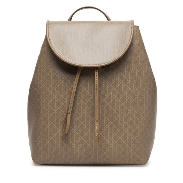 Plecak Calvin Klein. Brązowe plecaki damskie Calvin Klein, bez wzorów. Za 649.99 zł.