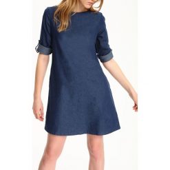 Sukienka damska gładka. Sukienki damskie TOP SECRET, na lato, bez wzorów, z jeansu, bez kołnierzyka, bez ramiączek. W wyprzedaży za 49.99 zł.