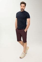 Burgundowe szorty męskie typu chino P-TROSS. Czerwone szorty męskie Volcano, bez wzorów, z bawełny, eleganckie. Za 169.99 zł.
