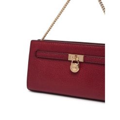 Torebka MICHAEL Michael Kors. Czerwone torebki do ręki damskie MICHAEL Michael Kors, bez wzorów, bez dodatków. Za 879.99 zł.