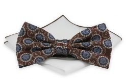 Mucha z Białą Poszetką, Granatowo-Brązowa, Wzór Geometryczny, Elegancka, Męska -CHATTIER. Niebieskie krawaty i muchy Chattier, bez wzorów, eleganckie. Za 59.00 zł.
