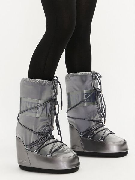 Moon Boot Śniegowce 80D1401680 Srebrny. Szare śniegowce damskie Moon Boot, ze skóry, bez zapięcia. Za 989.99 zł.