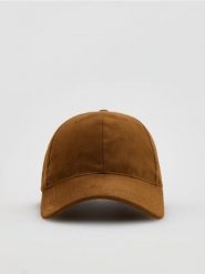 Czapka z daszkiem - karminowy. Czerwone czapki damskie Reserved, bez wzorów. Za 59.99 zł.