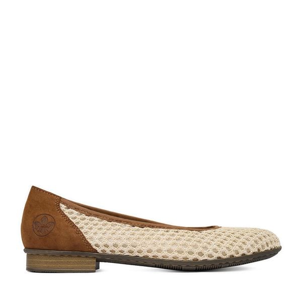 Baleriny Rieker. Brązowe balerinki damskie Rieker, bez wzorów, bez obcasa, bez zapięcia. Za 299.99 zł.