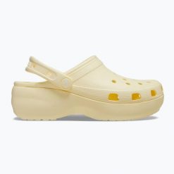 Klapki damskie Crocs Classic Platform Clog. Żółte klapki damskie Crocs, bez wzorów, sportowe, bez obcasa, bez zapięcia. Za 209.99 zł.
