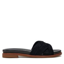 Klapki EMU Australia. Czarne klapki damskie Emu Australia, bez wzorów, bez obcasa, bez zapięcia. Za 529.99 zł.