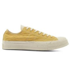 Buty do chodzenia damskie Converse Chuck 70 Hybrid Texture Low. Żółte obuwie sportowe damskie Converse, bez wzorów, bez zapięcia, trekkingowe. Za 270.00 zł.