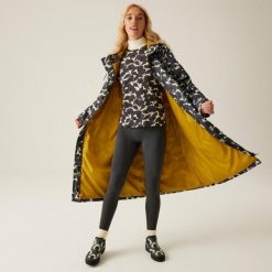 Kurtka trekkingowa damska Regatta Orla Long Quilt. Szare kurtki sportowe damskie Regatta, bez wzorów, z poliesteru, bez ramiączek, z kapturem, trekkingowe. Za 381.70 zł.