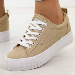 Beżowe trampki damskie American Club Lh114. Brązowe trampki i tenisówki damskie American CLUB, bez wzorów, z jeansu, bez zapięcia. Za 99.00 zł.