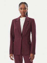 Guess Marynarka W6BN08 K6806 Bordowy Slim Fit. Czerwone marynarki i żakiety damskie Guess, z aplikacjami, z wiskozy, bez kołnierzyka, bez ramiączek. Za 522.99 zł.