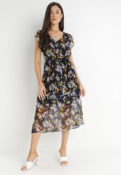 Granatowa Sukienka Gobney. Niebieskie sukienki damskie Born2be, m, bez wzorów, z materiału, bez kołnierzyka, bez ramiączek, midi. Za 74.99 zł.