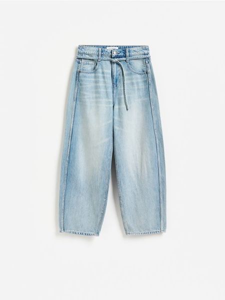 Jeansy barrel slim - niebieski. Niebieskie jeansy damskie Reserved, bez wzorów, z bawełny. Za 139.99 zł.