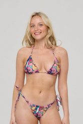 Bikini Triangle Candy od Comic Book. Stroje kąpielowe damskie OOSC, xl, bez wzorów, z materiału. Za 122.99 zł.