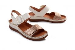Pikolinos CADAQUES W8K-0555C1 NATA, sandały damskie. Brązowe sandały damskie Pikolinos, bez wzorów, ze skóry, bez obcasa, na koturnie, bez zapięcia. Za 544.90 zł.