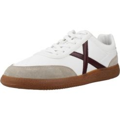 Buty MUNICH RUMBA 19 Biały. Białe buty zimowe męskie munich, bez wzorów, ze skóry, bez obcasa, bez zapięcia. Za 296.99 zł.