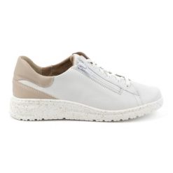 WASAK Półbuty damskie sneakersy skórzane 0720W białe. Białe półbuty damskie bez wzorów, ze skóry, biznesowe, bez obcasa, bez zapięcia. Za 408.14 zł.