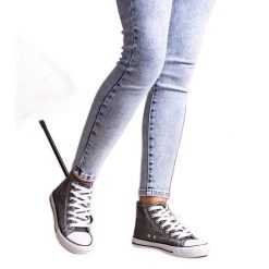 Czarne wysokie trampki błyszczące Ranifali. Czarne trampki i tenisówki damskie bez wzorów, z jeansu, bez zapięcia. Za 74.48 zł.