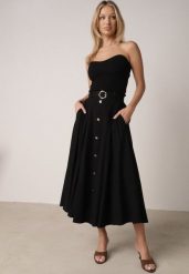 Czarna Spódnica Rozkloszowana z Bawełną i Paskiem oraz Kieszniami Jorlea. Czarne spódnice damskie Born2be, na co dzień, na lato, l, bez wzorów, z bawełny, boho, midi, koszulowe. Za 129.99 zł.