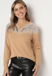 Ciemnobeżowy Sweter z Wiskozą Cekinami i Koralikami Nevalanna. Brązowe swetry nierozpinane damskie Born2be, m, bez wzorów, z jeansu, klasyczne, bez kołnierzyka, bez ramiączek. Za 84.99 zł.
