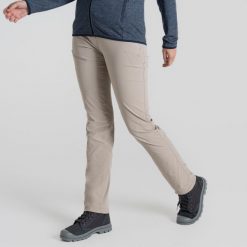 Spodnie turystyczne damskie Craghoppers NosiLife Pro Trouser III. Brązowe spodnie sportowe damskie Craghoppers, bez wzorów, sportowe, trekkingowe. Za 403.99 zł.