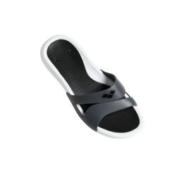Klapki na basen damskie Arena Nina Woman Hook. Czarne klapki damskie ARENA, bez wzorów, sportowe, bez obcasa, bez zapięcia. Za 119.99 zł.