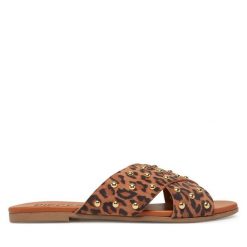 Klapki Pieces. Brązowe klapki damskie Pieces, bez wzorów, bez obcasa, bez zapięcia. Za 129.99 zł.