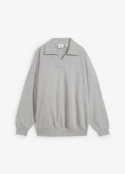 Bluza oversize z dekoltem w serek i kołnierzykiem polo. Szare bluzy damskie bonprix, bez wzorów, bez ramiączek, bez kaptura. Za 124.99 zł.