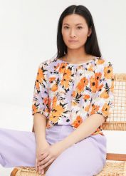 T-shirt z mieszanki wiskozy. Białe t-shirty damskie bonprix, bez wzorów, z wiskozy, bez kołnierzyka, bez ramiączek. Za 59.99 zł.