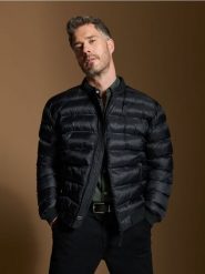 Kurtka bomber puffer - czarny. Czarne kurtki męskie Sinsay, l, bez wzorów, z materiału, bez kaptura. Za 79.99 zł.