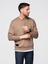 Bluza męska RELAXED FIT z tłoczonymi literami – brązowa V3 - Rozmiar: M. Brązowe bluzy męskie Ombre Clothing, m, bez wzorów, z bawełny, bez ramiączek, bez kaptura. W wyprzedaży za 79.99 zł.