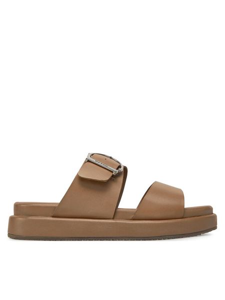 Barbour Klapki Adele LFO0761TA51 Brązowy. Brązowe klapki damskie Barbour, bez wzorów, ze skóry, bez obcasa, bez zapięcia. Za 659.99 zł.