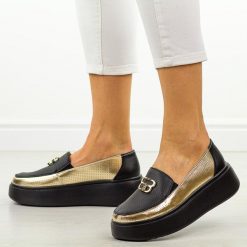 Czarne skórzane półbuty damskie Cambell 14313. Czarne półbuty damskie Cambell, na lato, bez wzorów, z jeansu, eleganckie, bez obcasa, na platformie, bez zapięcia. Za 249.00 zł.