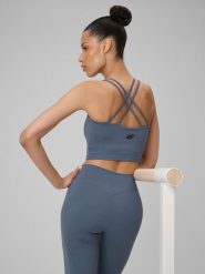 4F Crop-top do jogi szybkoschnący damski - fioletowy XL. Fioletowe topy damskie 4F, xl, bez wzorów, ze skóry, bez kołnierzyka, bez ramiączek. Za 119.99 zł.