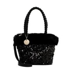 Emily & Noah Torebka Shopper E&N Hara Torby podróżne 1 ct Damski. Torby podróżne damskie Emily & Noah, z aplikacjami, z materiału. Za 168.99 zł.