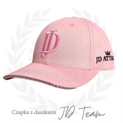Czapka z daszkiem do jazdy konnej JD ATTACK Team. Czerwone czapki damskie JD ATTACK, bez wzorów, sportowe. Za 109.00 zł.