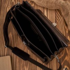 Torba męska na ramię skórzana do pracy aktówka na dokumenty i laptopa brązowa Paolo Peruzzi T-122-BR. Brązowe torby na laptopa damskie bez wzorów, z materiału. Za 529.00 zł.