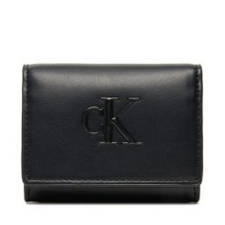 Portfel Calvin Klein. Czarne portfele damskie Calvin Klein. Za 149.99 zł.