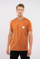 T-shirt z kieszonką, Comfort Fit, T-POKI. Brązowe t-shirty męskie Volcano, l, z aplikacjami, z bawełny, bez kołnierzyka, bez ramiączek. Za 69.99 zł.