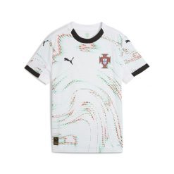 Młodzieżowa koszulka wyjazdowa Portugalia 2025 PUMA White Black. Biała bluzki damskie Puma, m, bez wzorów, młodzieżowe, bez kołnierzyka, bez ramiączek. Za 322.50 zł.