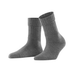 Skarpetki damskie Falke Striggings. Szare skarpetki damskie Falke, bez wzorów, z poliamidu. Za 129.50 zł.