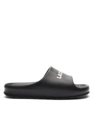 Lacoste Klapki Branded Serve Slide 2.0 747CMA0015 Czarny. Czarne klapki męskie Lacoste, bez wzorów, z tworzywa sztucznego, bez zapięcia. Za 139.99 zł.