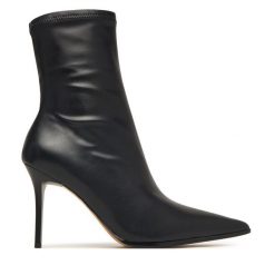 Botki Aldo. Czarne botki damskie Aldo, bez wzorów, bez obcasa, na szpilce, bez zapięcia. Za 509.99 zł.